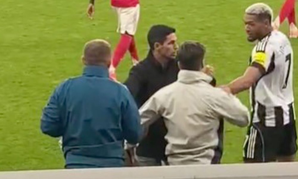 Arsenal coach held back by Arteta after heated confrontation with Newcastle star at final whistle